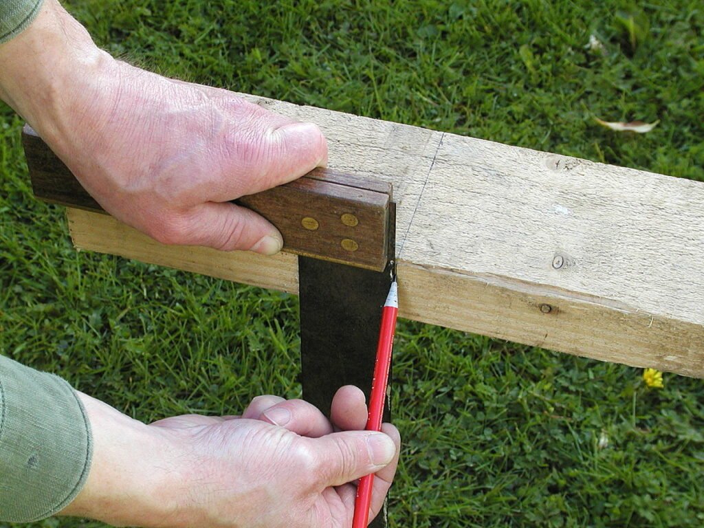 How to Cut Lumber Safely and Efficiently