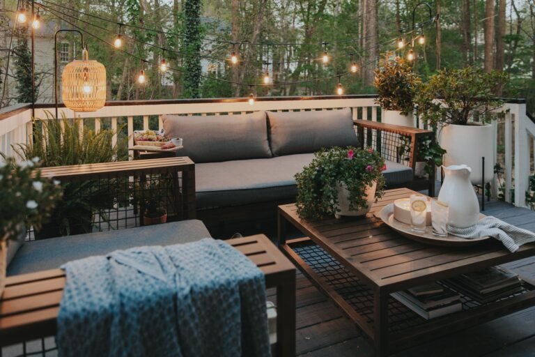 How to Maximize Space on a Small Deck