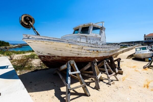 Maintenance Practices for Handmade Boats