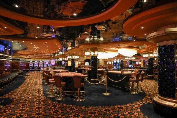 Crazy Vegas Review: Top Fast Payout Risk-Free Casino Guide